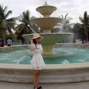 Meet your Posher, Ngọc trâm